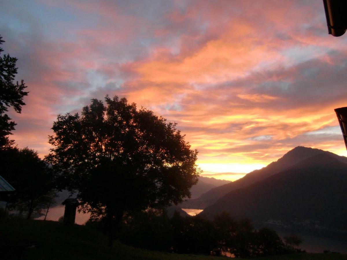 Pianello Del Lario Agriturismo Piccolo Paradiso מראה חיצוני תמונה