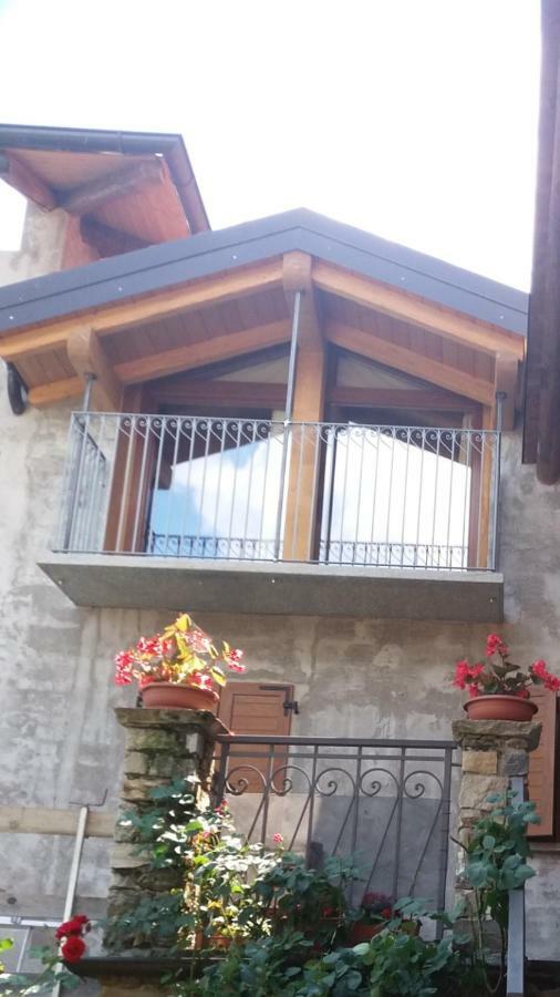 Pianello Del Lario Agriturismo Piccolo Paradiso מראה חיצוני תמונה